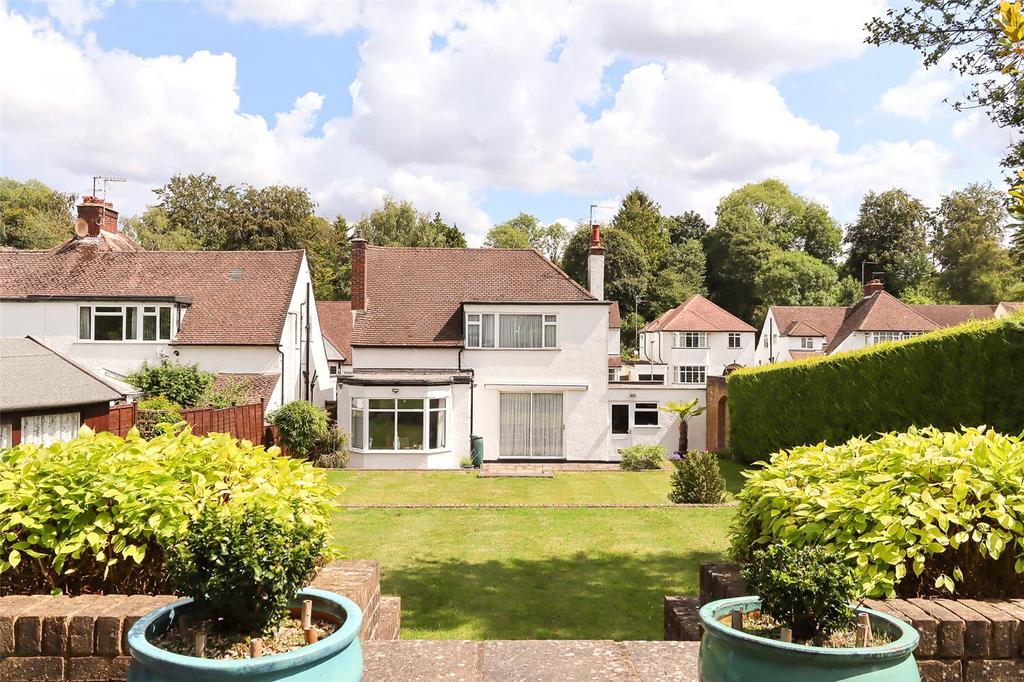 Whitelands Avenue, Chorleywood, Hertfordshire, WD3 4 bed detached house