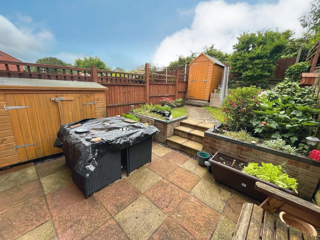 Oak Meadow, Lydney, GL15 5SD 2 bed terraced house for sale £205,000