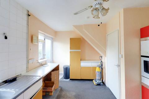 40 Golf Road, New Inn, Pontypool, NP4 0PR