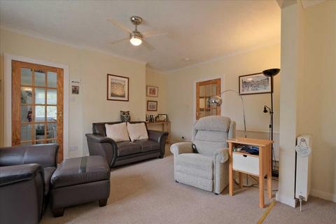 85 Ashcroft Drive, Glasgow, G44 5QD
