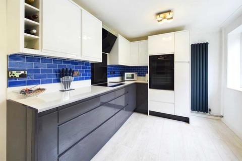 87 Beechfield Road, Boxmoor, Hemel Hempstead, HP1 1NZ