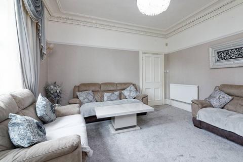 4 bedroom terraced house for sale, 16 Kilmailing Road, Cathcart, Glasgow, G44 5UJ