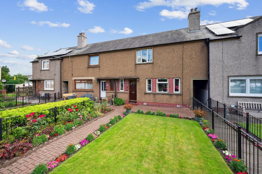 Raploch Road, Stirling, Stirlingshire, FK8 1TJ 3 bed terraced house for