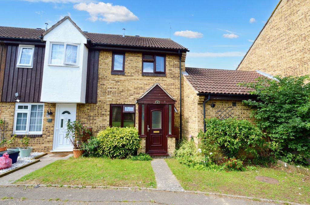 Mallards, Shoeburyness, SS3 3 bed terraced house for sale £300,000