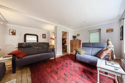 Inglewood Barns Lane, Burford, OX18 4NF