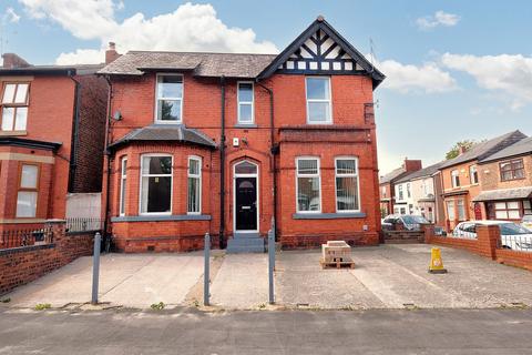 3 bedroom detached house for sale, Trafford Road, Eccles, M30