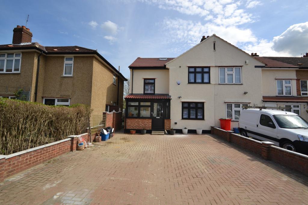 5 Bedroom Semi Detached House. Horns Road, Ilford, Greater London, IG6