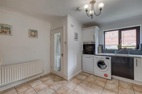 10 Ashmores Close, Redditch, B97 5LP