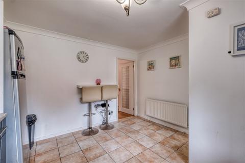 10 Ashmores Close, Redditch, B97 5LP