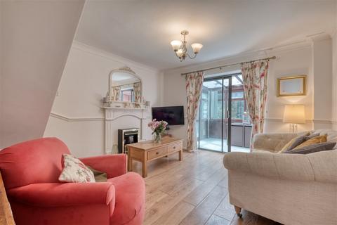 10 Ashmores Close, Redditch, B97 5LP