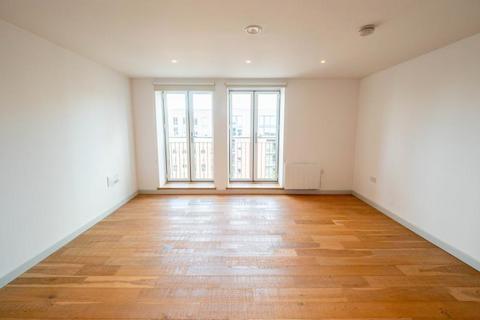 1 bedroom apartment to rent, Apt 19 :: One Cutting Room Square