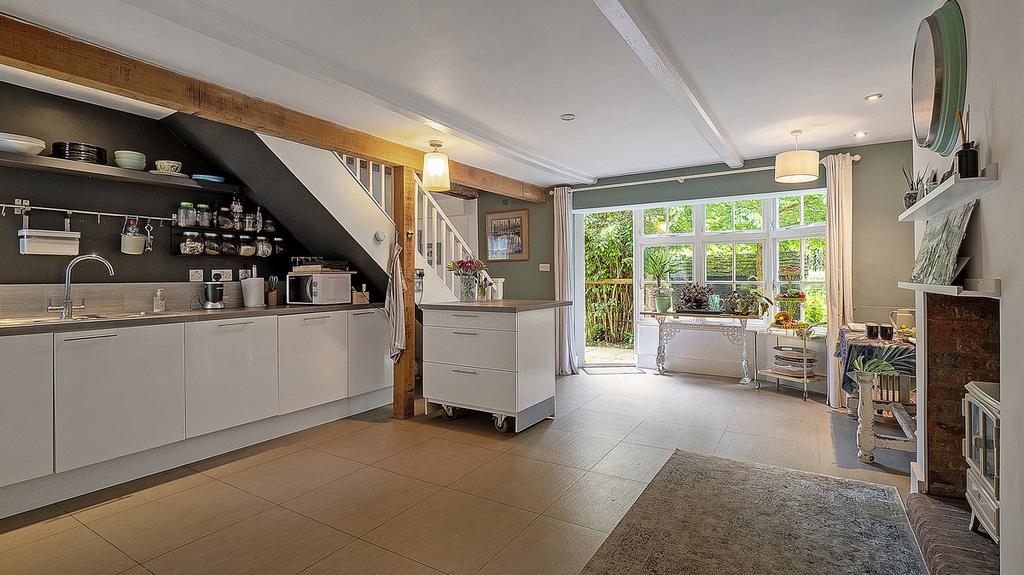Henley Bridge, Henleyonthames, RG9 10 bed country house for sale £
