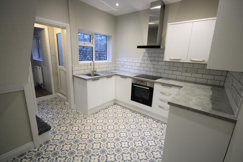 2 bedroom terraced house to rent, Oakville Street, York, YO31