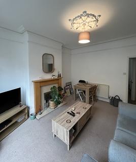 2 bedroom ground floor flat to rent, Two bedroom Flat