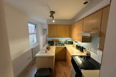 2 bedroom ground floor flat to rent, Two bedroom Flat