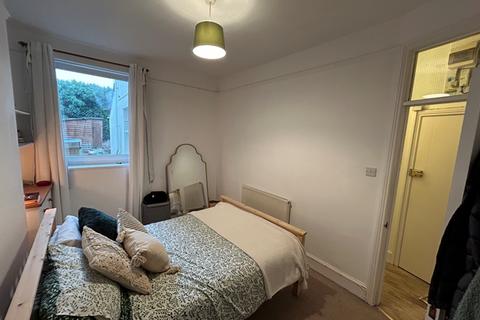 2 bedroom ground floor flat to rent, Two bedroom Flat