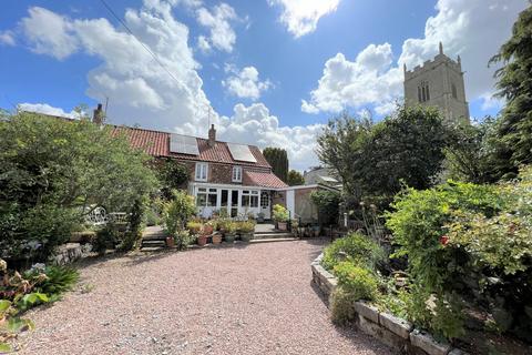 2 bedroom cottage for sale, GRIMSTON - Attractive 2 Bed Cottage Ajacent to Church