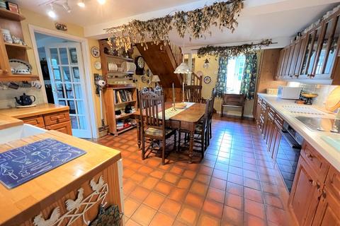 2 bedroom cottage for sale, GRIMSTON - Attractive 2 Bed Cottage Ajacent to Church