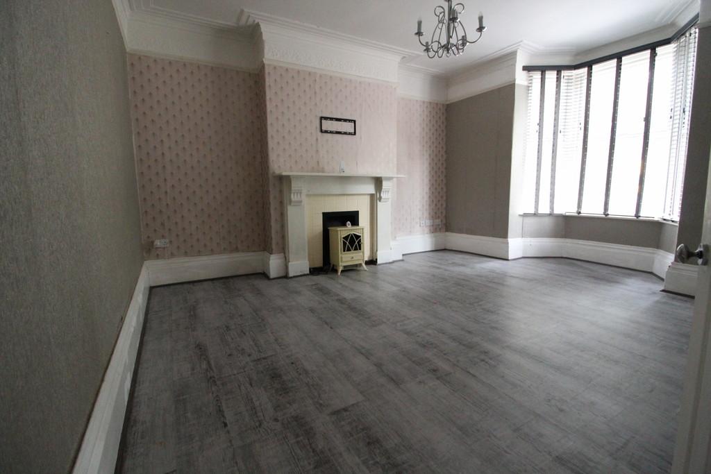 Morton Terrace, Gainsborough 5 bed semidetached house for sale £160,000