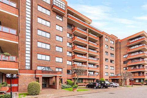Studio to rent, Regent House, Windsor Way, Hammersmith, W14