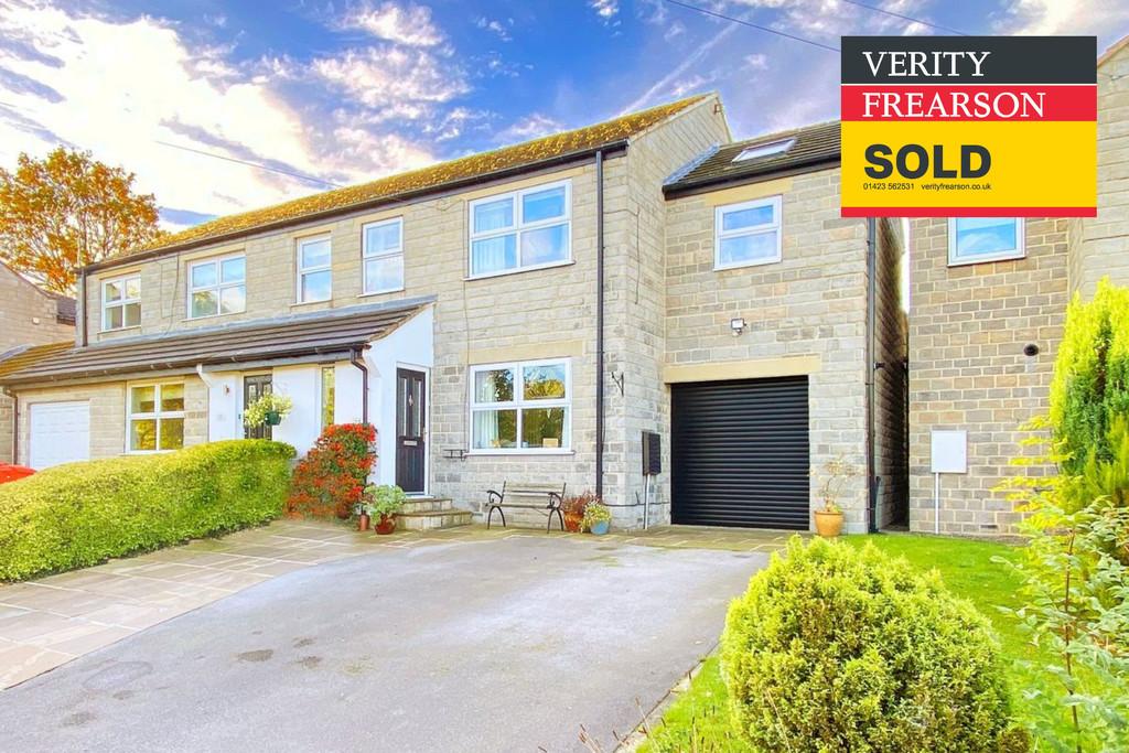 Brookfield Crescent, Hampsthwaite 3 bed semidetached house £410,000