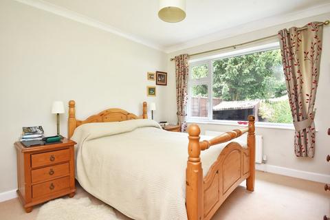 155 Hookstone Road, Harrogate, HG2 8QH