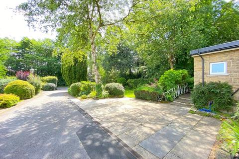155 Hookstone Road, Harrogate, HG2 8QH