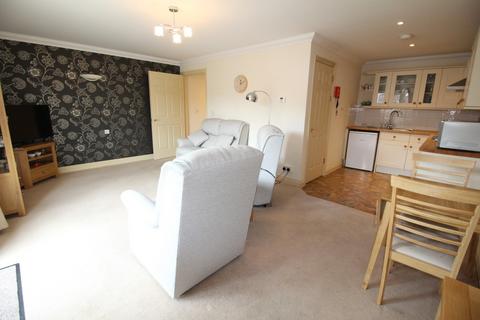 1 bedroom apartment for sale - Chantry Court, Westbury