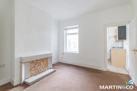 2 bedroom terraced house to rent, Court Oak Road, Harborne, B17