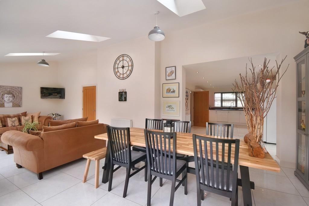 Lavender Way, Louth LN11 8GH 5 bed detached house for sale £470,000