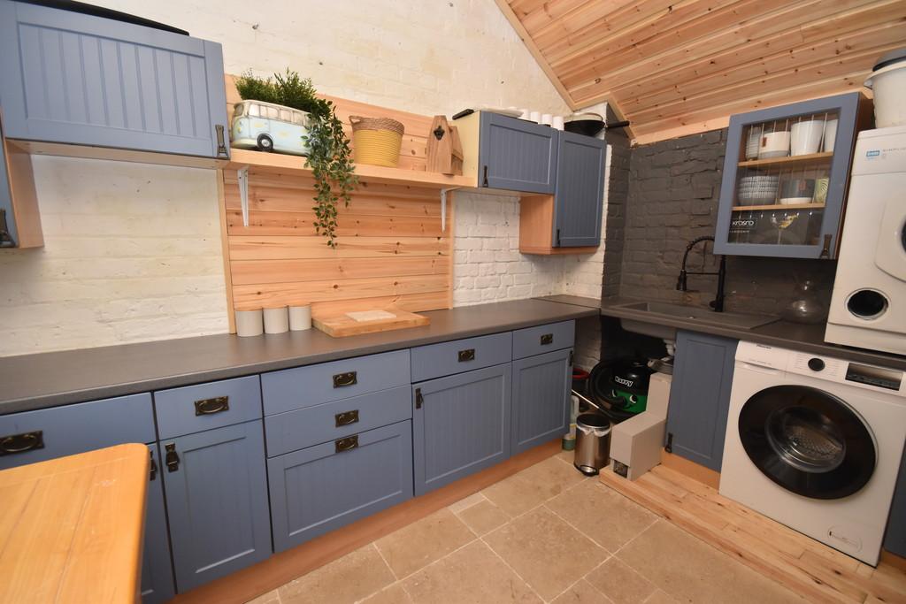 Outbuilding