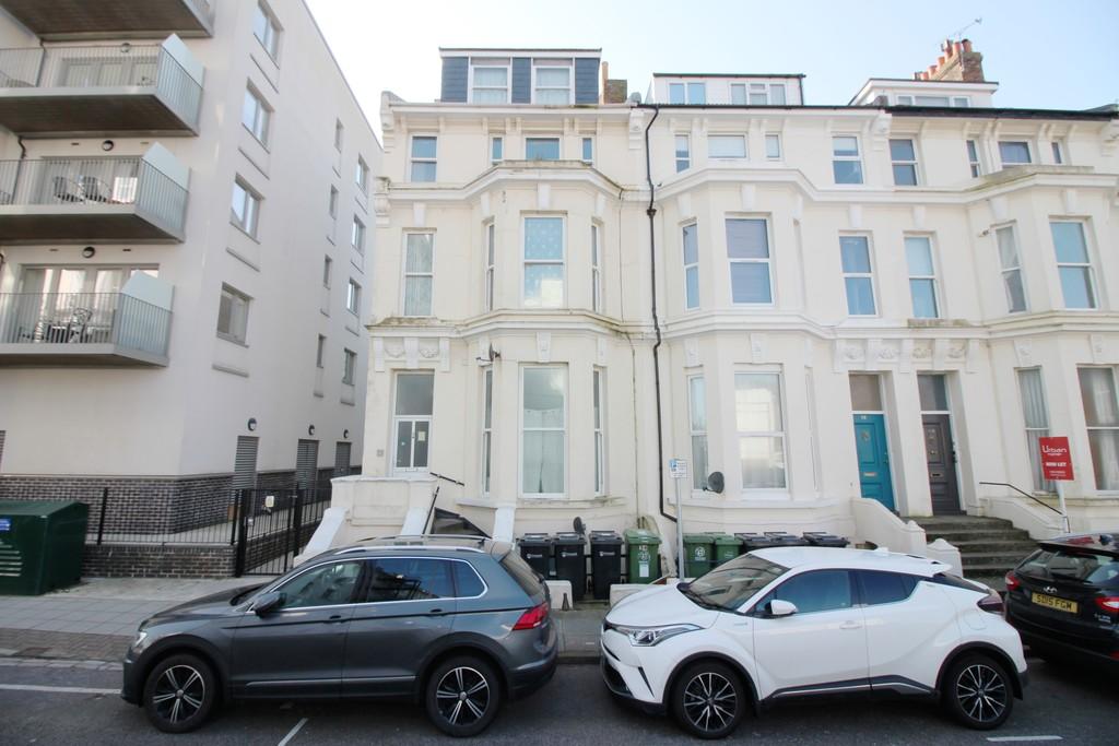 Alhambra Road, Southsea 1 bed apartment for sale £139,995