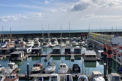 3 bedroom apartment for sale, Britannia Court, Brighton Marina Village, Brighton