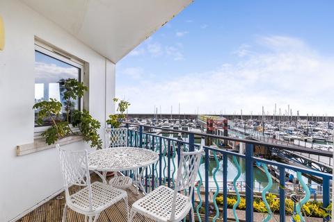 3 bedroom apartment for sale, Britannia Court, Brighton Marina Village, Brighton