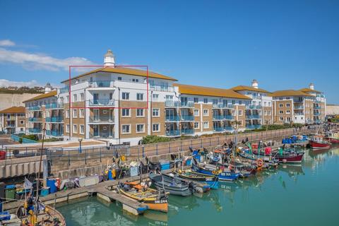 3 bedroom apartment for sale, Britannia Court, Brighton Marina Village, Brighton