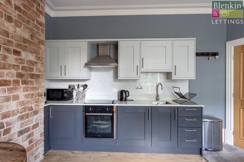 2 bedroom apartment to rent, Bootham Terrace, York, YO30 7DH