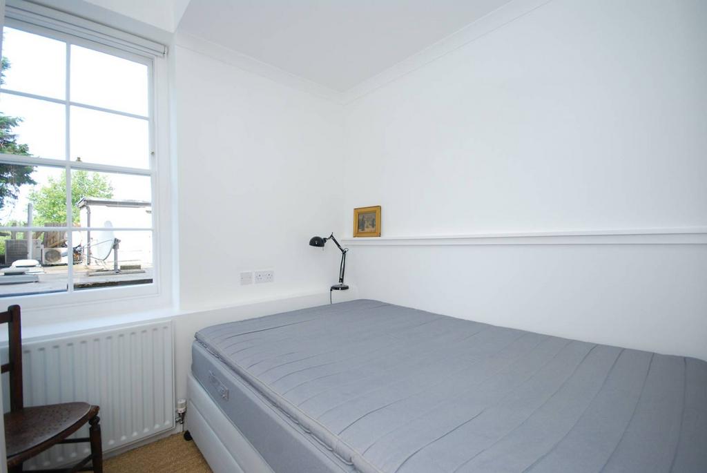 Upper Street, Highbury and Islington... 1 bed flat £1,950 pcm (£450 pw)