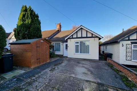 2 bedroom semi-detached bungalow to rent, Mayfield Street, Melton Mowbray