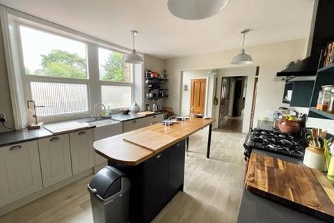 5 bedroom end of terrace house for sale, Stafford Place, Huddersfield Road, Halifax