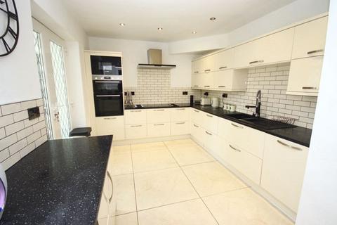 4 bedroom detached house for sale, Vicarage Road, Llandudno