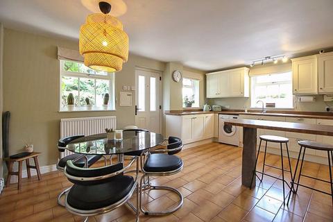 5 Garden Walk, Dudley, DY3 2NR