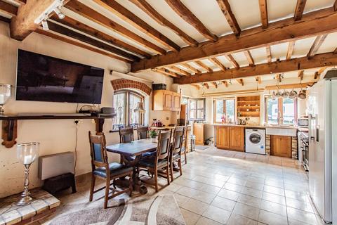 4 bedroom barn conversion for sale - Church Road, Ellough, Beccles