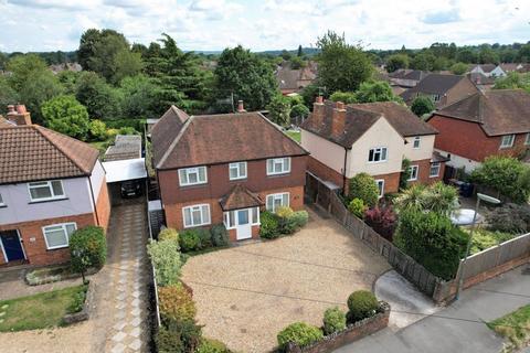 38 Bourne Road, Godalming, GU7 3NL