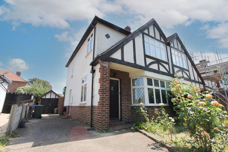 Hanworth Road, Hounslow 3 bed semidetached house for sale £600,000
