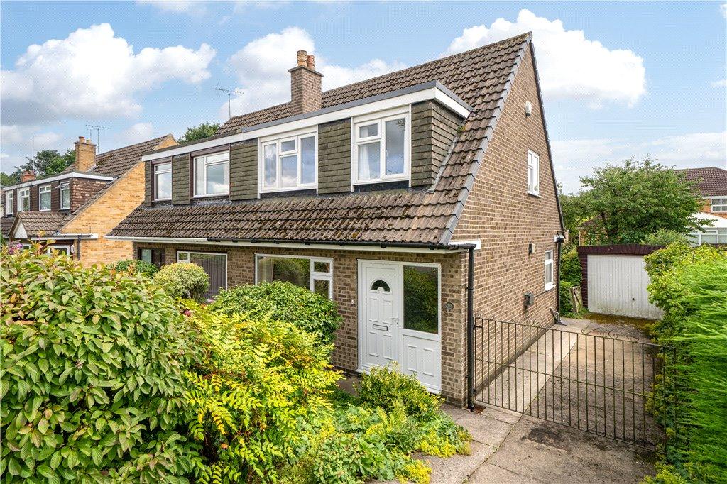 Plantation Gardens, Leeds, West Yorkshire 3 bed semidetached house for sale £300,000