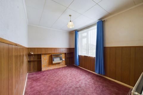 19 Loman Path, South Ockendon, RM15 5HL
