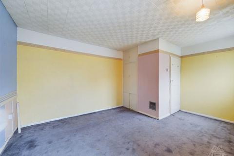 19 Loman Path, South Ockendon, RM15 5HL