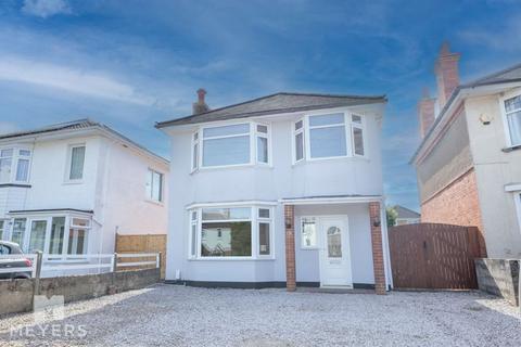 578 Charminster Road, Bournemouth, BH8 9SL