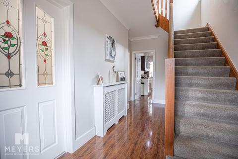578 Charminster Road, Bournemouth, BH8 9SL