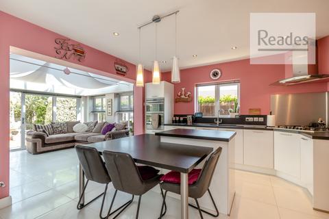 4 bedroom detached house for sale - Shaw Close, Ewloe CH5 3